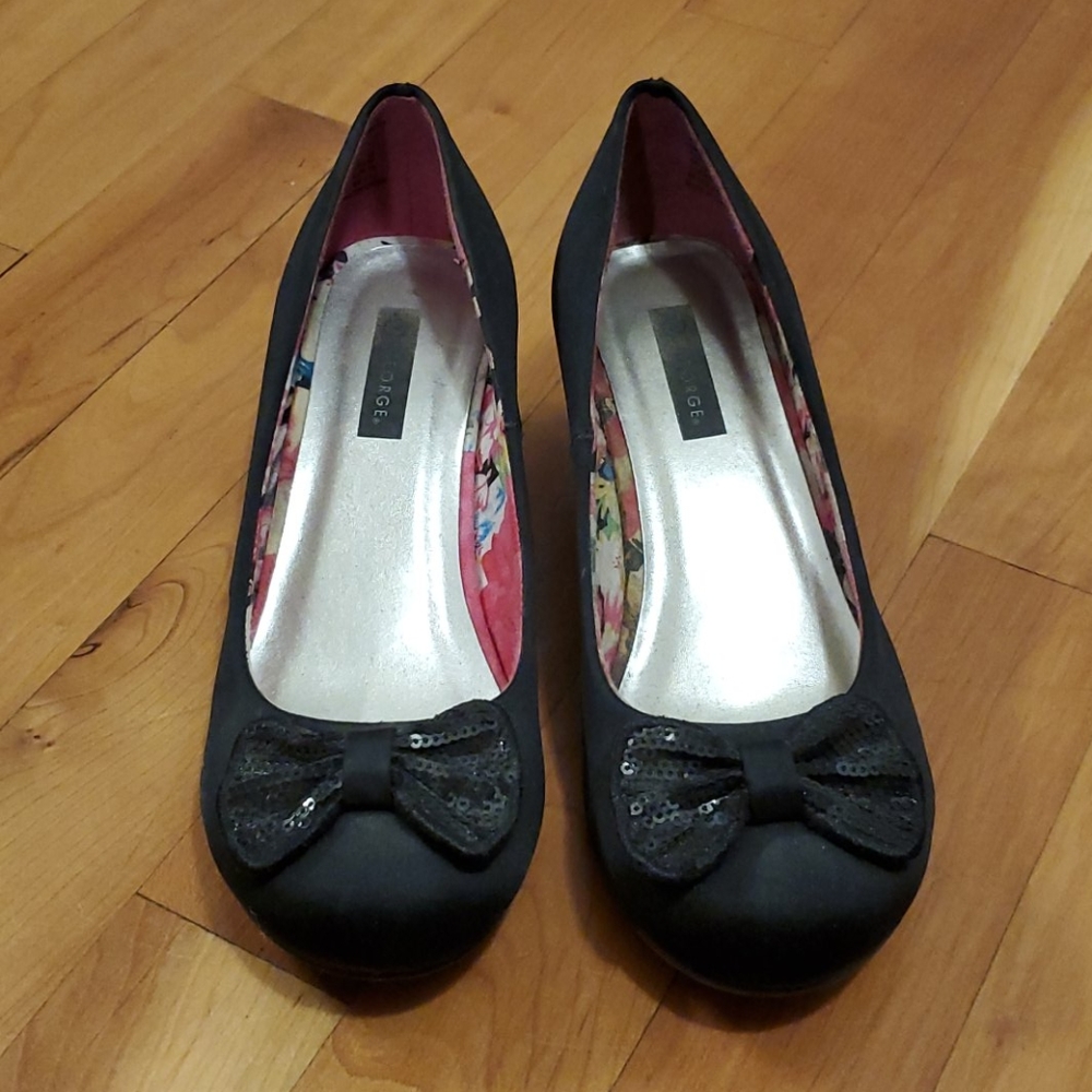 Girls dress shoes black sequin bows heels size 2